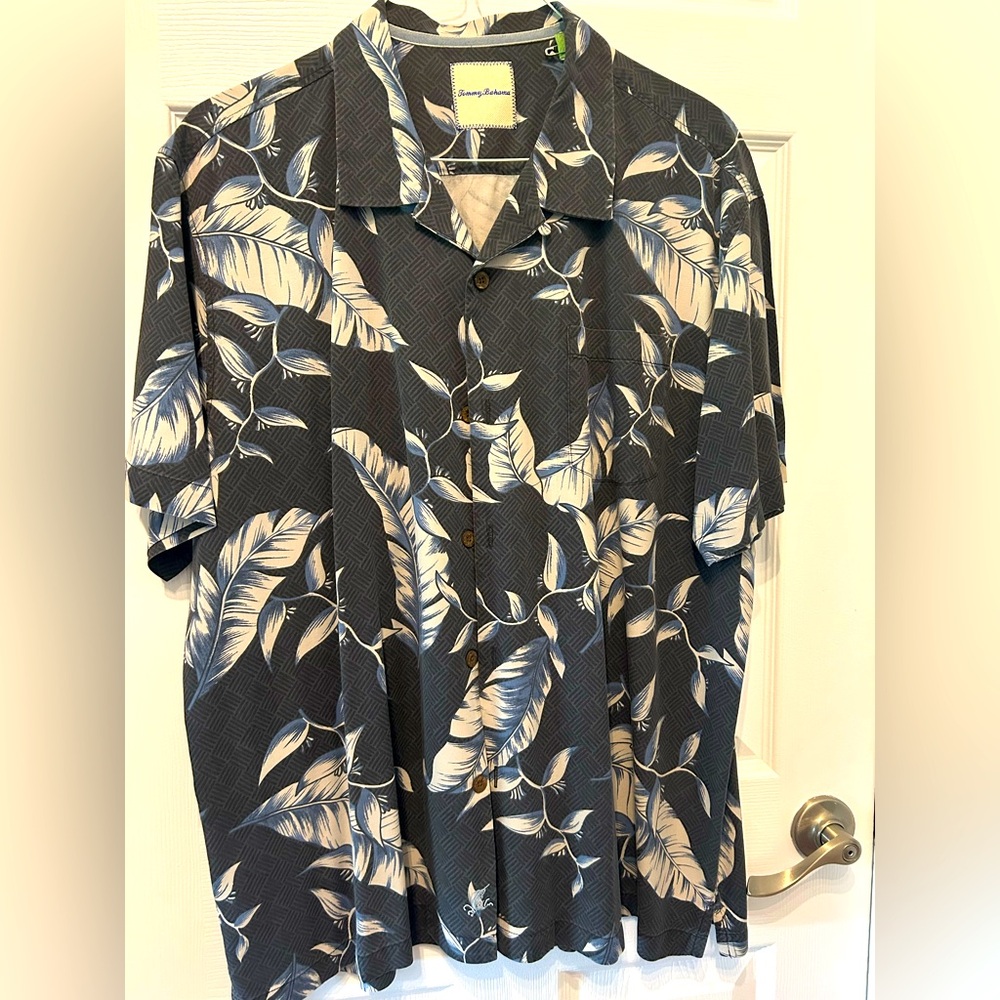 Tommy Bahama button down shirt in like new condition- size 2XL